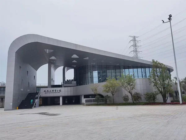 Buleway Eraikuntza Igerileku Proiektua: Shenzhen Longhua Guanlan Kiroldegia